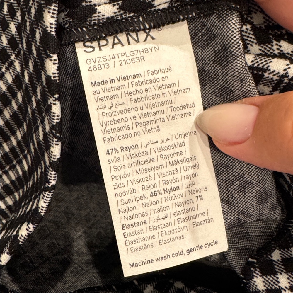 🆕 Spanx Ponte mini dress- jacquard Chic Black and White Patterned Dress Sz M D10 - Picture 5 of 8